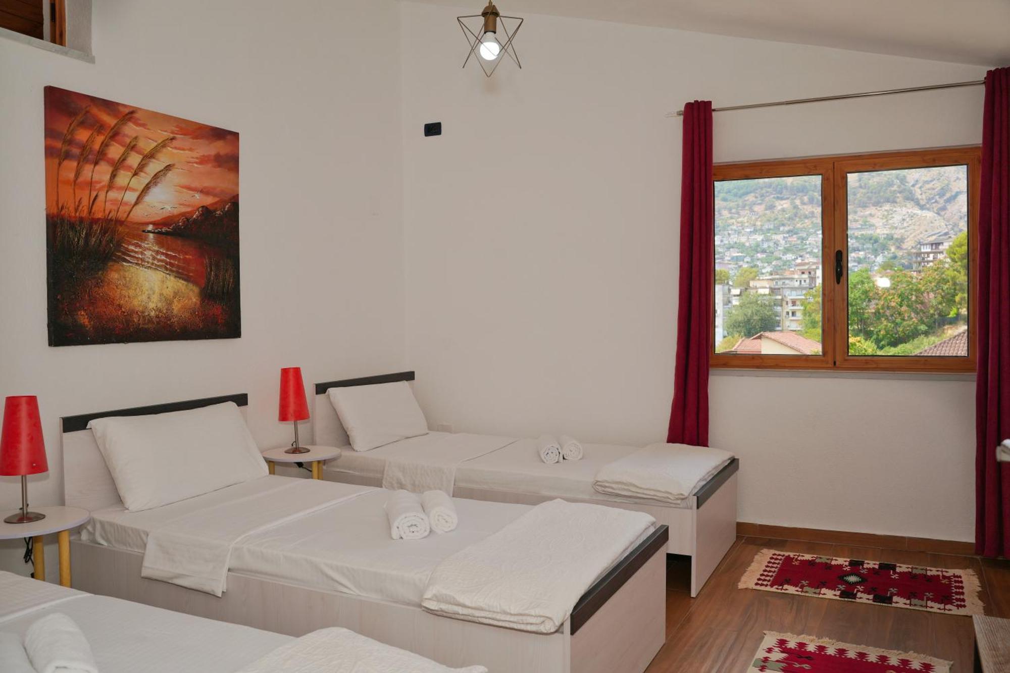 The View Rooms And Terrace Gjirokastër المظهر الخارجي الصورة