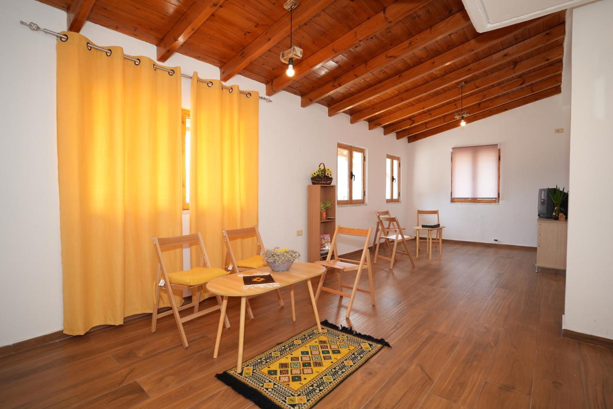 The View Rooms And Terrace Gjirokastër المظهر الخارجي الصورة