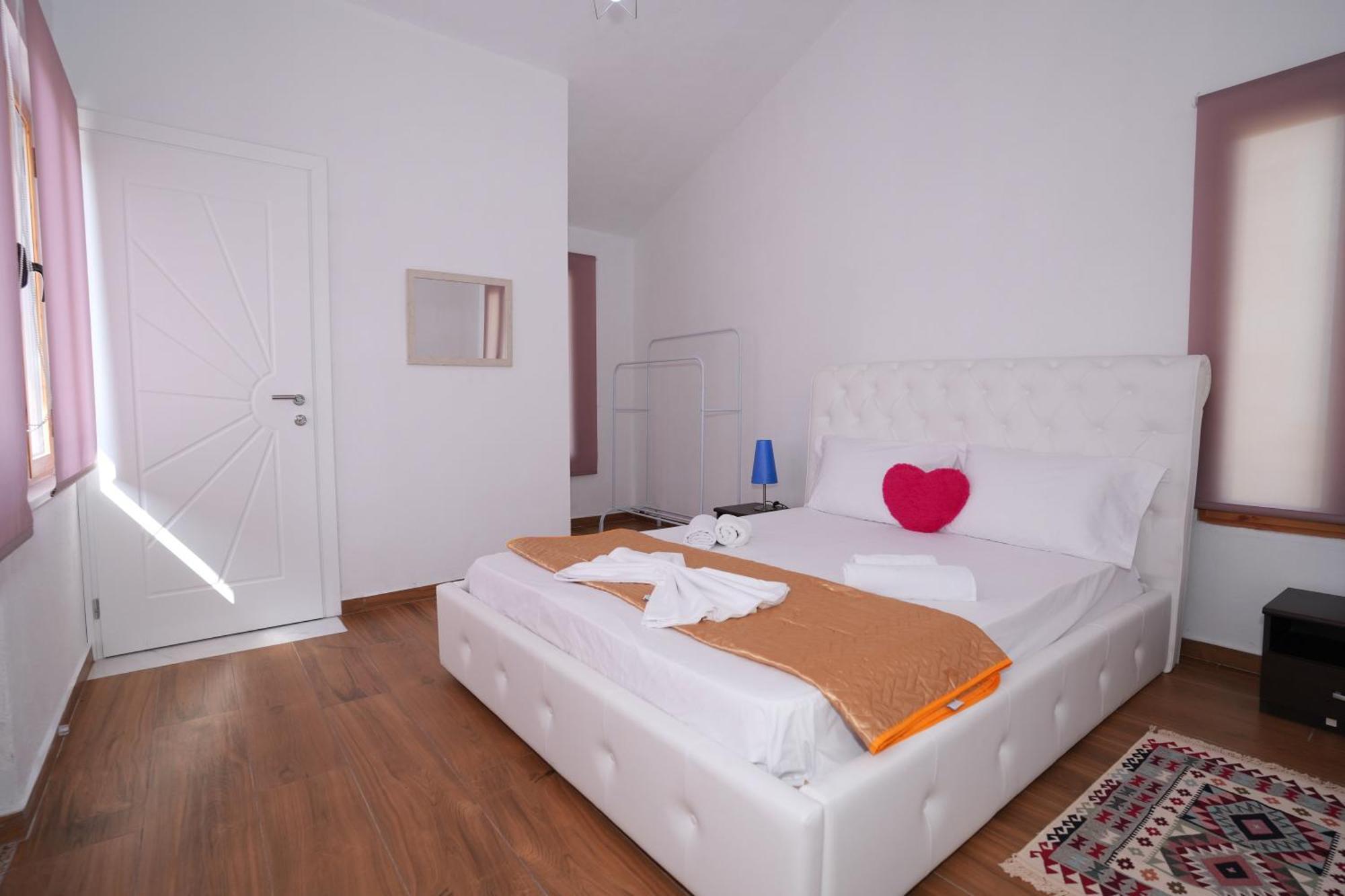 The View Rooms And Terrace Gjirokastër المظهر الخارجي الصورة